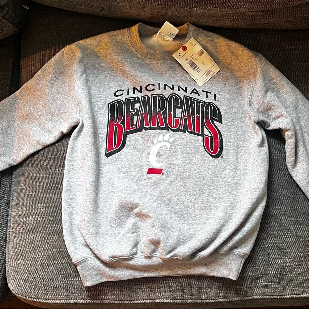 Champion Gray Crewneck Sweater NWT youth small
